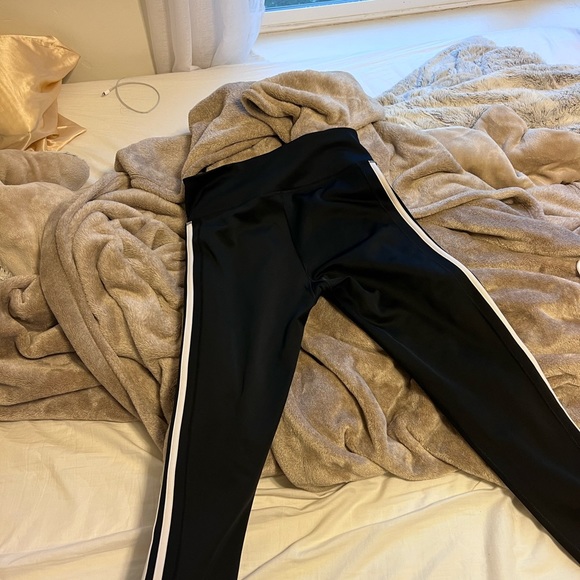 Adidas Leggings Women’s 3 Stripes - Picture 3 of 4